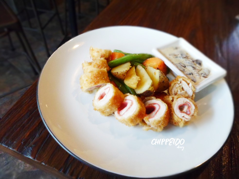 kuliner_surabaya_emejing placE_emejing_canoe coffee & bistro_canoe coffee_canoe_bistro_signature dish_surabaya_SUB_nginden semolo_surabaya timur_arti signature dish_review_canoe coffee & bistro review_canoe coffee & bistro menu_menu_menu harga_canoe coffee & bistro menu harga_chippeido_cafe instagenik_instagenik_budget pelajar_promo_diskon
