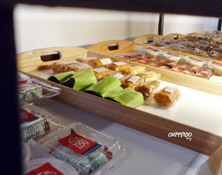 chippeido,grand opening rasa lokal, rasa lokal di surabaya,2nd outlet rasa lokal, blue blood moon,sambal korek merah, sambal korek ijo, chelsea olivia,glenn alinskie,rio motret,kuliner artis,jajanan artis,kuliner surabaya artis