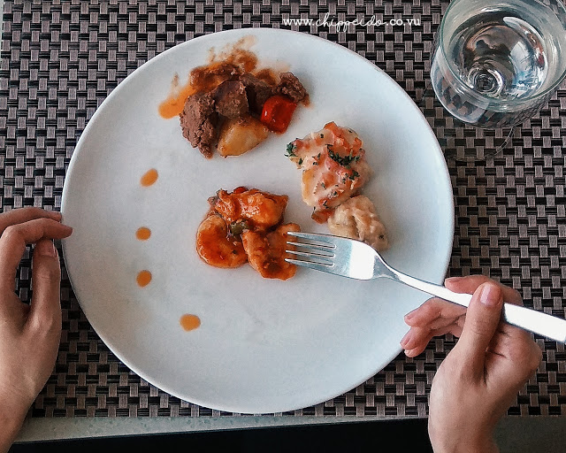 harris hotel gubeng_harris hotel_harris gubeng_harris surabaya_sweet seventeen_pesta ulang tahun_hotel harris dan pop!_hotel pop_pop hotel_hotel jawa timur_buffet murah_hotel buffet murah surabaya_buffet murah surabaya_certificate of excellence 2018_penghargaan tripadvisor_stylianos koureas_Heater Leisman_hotel harris surabaya_angkringan surabaya_tempat makan murah enak surabaya_kuliner surabaya_chippeido