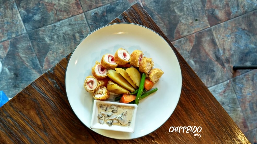 kuliner_surabaya_emejing placE_emejing_canoe coffee & bistro_canoe coffee_canoe_bistro_signature dish_surabaya_SUB_nginden semolo_surabaya timur_arti signature dish_review_canoe coffee & bistro review_canoe coffee & bistro menu_menu_menu harga_canoe coffee & bistro menu harga_chippeido_cafe instagenik_instagenik_budget pelajar_promo_diskon