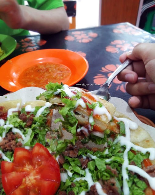 india_indian food_paratha_versi indonesia_kuliner indonesia_kuliner kutisari_kuliner surabaya_wonokromo_taj_indian_food_surabaya_review_menu_list_harga_taj indian food surabaya_indian food surabaya_sadiq_chef_mr. sadiq_asli india_kuliner india_cuma di indonesia_indonesia punya_india punya_prata_roti canai_canai_anak benua_sebutan negara india_bae_love_couple_blogger_foodie_food blogger_culinary