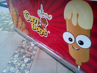 foodies_foodie_Foodporn_food_photographer_instafood_corn_dogs_corn dogs_street_snack_photography_blogger_review_price_price list_menu_surabaya_culinary_indonesia_cuisine_sausage_sauce_sosis_makanan_indonesia_nusantara_western_retro_design_chippeido_diary_chippei_chintya_marcheline_leonardo