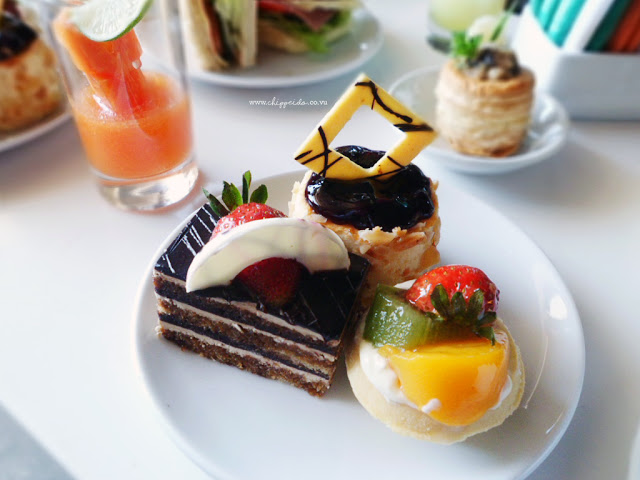 SEVENTEEN SKYVIEW RESTO & LOUNGE SURABAYA @ HARRISGUBENG : 9 + 1 NEW Menu Launching #tastemadeofseventeenlounge_SEVENTEENLOUNGE_SEVENTEEN_SEVENTEEN LOUNGE_HARRIS_HARRIS GUBENG_POP HOTEL_SURABAYA_KULINER_INDONESIA_KULINER SURABAYA_CONVENTIONS_FOOD GATHERING_FOODIE GATHERING_FOOD_FOOD BLOGGER_BLOGGER_BLOGGER SURABAYA_FOOD BLOGGER SURABAYA_DESSERT_SIRLOIN_TENDER_MEAT_KUMPUL FOODIES_TEMAN_FRIENDSHIP_GATHERING_TASTEMADEOFSEVENTEENLOUNGE_#TASTEMADEOFSEVENTEENLOUNGE_TASTEMADE_TASTE_MADE_TASTE MADE_FOOD TASTING_COBAIN MENU BARU_NEW_MENU BARU_NEW MENU_RAVIOLI_BRAISED OX-TOUNGE_BURGER_TRUFFLE BURGER_SIRLOIN_KANI_TEMPURA_JAPANESE_KOREAN_KANI TEMPURA SEVENTEEN SKYVIEW RESTO & LOUNGE SURABAYA @ HARRISGUBENG : 9 + 1 NEW Menu Launching #tastemadeofseventeenlounge_SEVENTEENLOUNGE_SEVENTEEN_SEVENTEEN LOUNGE_HARRIS_HARRIS GUBENG_POP HOTEL_SURABAYA_KULINER_INDONESIA_KULINER SURABAYA_CONVENTIONS_FOOD GATHERING_FOODIE GATHERING_FOOD_FOOD BLOGGER_BLOGGER_BLOGGER SURABAYA_FOOD BLOGGER SURABAYA_DESSERT_SIRLOIN_TENDER_MEAT_KUMPUL FOODIES_TEMAN_FRIENDSHIP_GATHERING_TASTEMADEOFSEVENTEENLOUNGE_#TASTEMADEOFSEVENTEENLOUNGE_TASTEMADE_TASTE_MADE_TASTE MADE_FOOD TASTING_COBAIN MENU BARU_NEW_MENU BARU_NEW MENU_RAVIOLI_BRAISED OX-TOUNGE_BURGER_TRUFFLE BURGER_SIRLOIN_KANI_TEMPURA_JAPANESE_KOREAN_KANI TEMPURA