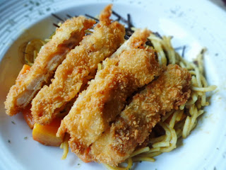 Foodie_workshop_food_photography_foodgasm_foodporn_love_likes_martografi_ukp_universitas_kristen_petra_university_college_life_love_likes_follow_christian_friendship_foodies_photography_contest_onthetable_hashtag_sister_brother_participants_chippeido_inijie