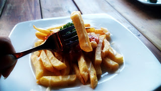 dilon_coffee_eatery_dilon coffee & eatery_review_han yoora_michelle hendra_michimomo_chippeido_endorse_endorsegratis_endorsement_cafe_restaurant_resto_foodies_foodie_foodblogger_blogger_chippeido_chintya_marcheline_march_inijie_instagram_inijiegram_makansampaikenyang_amanda_kohar_merli_jack_magnifico_diary_weirdo_weirdoinpink_pink_secret_love_quotes_poetry_review_culinary_foods_lovefood_instagood_follower_instafollow_photography_tablesituation_potato_chips_tea_green_matcha_ocha_boyfriend_friendship_bf_bae_boo_bei_friend_besties_actor_actrees_chelsea_glen