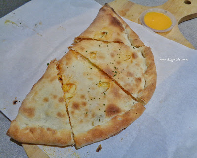 pizza lipat surabaya
