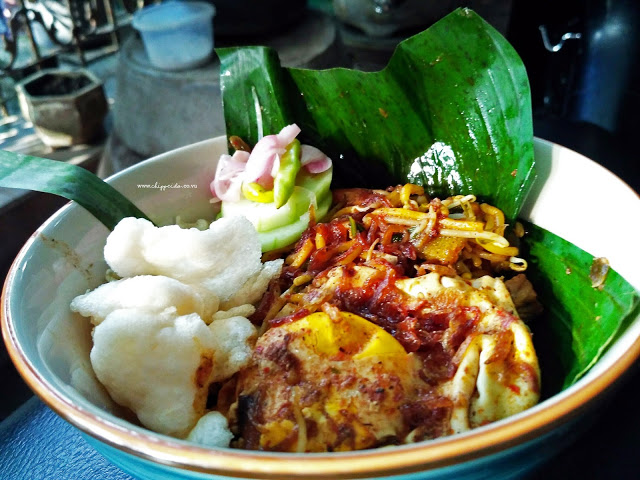 kuliner_culinary_dekat transmart_kuliner dekat transmart_transmart rungkut_gossip_ngemper murah_mie aceh asokaya_mie aceh_mie kocok_mbah google_sang chef_chef_foodie_foodies_food blogger_blogger_vlogger_surabaya_surabaya culinary_chippeido_mie asoka_mie aceh_kepiting soka_mie kepiting_mie aceh kepiting_kepiting_asoka_asokaya