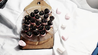 love_bae_boyfriend_marshmallow_marshmellow_foodie_foodies_love_like_valentine_valentine's day_lovely day_lovely_important_date_couple_lover_loving_instagram_kulinersby_inijie_merli_laura_angelia_foodblogger_blogger_culinary_inijiegram_triplebelly_chippeido_chintya_marcheline_chippeidokitchen_shirokumaonline