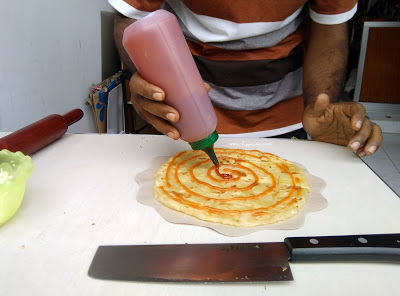 india_indian food_paratha_versi indonesia_kuliner indonesia_kuliner kutisari_kuliner surabaya_wonokromo_taj_indian_food_surabaya_review_menu_list_harga_taj indian food surabaya_indian food surabaya_sadiq_chef_mr. sadiq_asli india_kuliner india_cuma di indonesia_indonesia punya_india punya_prata_roti canai_canai_anak benua_sebutan negara india_bae_love_couple_blogger_foodie_food blogger_culinary