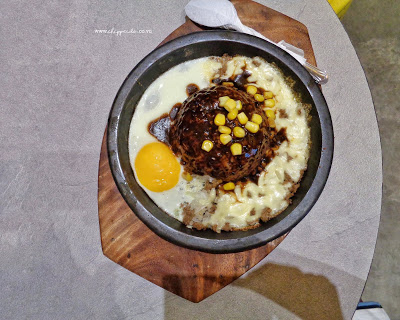 master cheese pizza surabaya klampis review kejunya beneran royal gak sih sunny side egg hotplate wagyu 