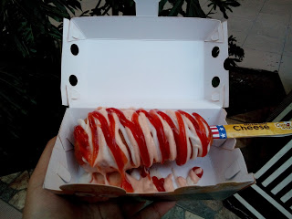 foodies_foodie_Foodporn_food_photographer_instafood_corn_dogs_corn dogs_street_snack_photography_blogger_review_price_price list_menu_surabaya_culinary_indonesia_cuisine_sausage_sauce_sosis_makanan_indonesia_nusantara_western_retro_design_chippeido_diary_chippei_chintya_marcheline_leonardo