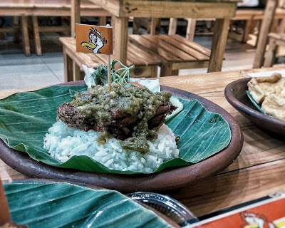 bebek semangat,kuliner surabaya,bebek goreng,penyetan enak surabaya,penyetan enak, jawa timur, indonesia,tempe enak,tempe tipis,dollar naik tempe setipis ATM,tempe setipis ATM,makanan transmart,kuliner transmart rungkut surabaya,transmart rungkut,transmart surabaya,makanan transmart rungkut surabaya,makanan murah transmart surabaya