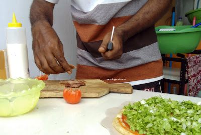 india_indian food_paratha_versi indonesia_kuliner indonesia_kuliner kutisari_kuliner surabaya_wonokromo_taj_indian_food_surabaya_review_menu_list_harga_taj indian food surabaya_indian food surabaya_sadiq_chef_mr. sadiq_asli india_kuliner india_cuma di indonesia_indonesia punya_india punya_prata_roti canai_canai_anak benua_sebutan negara india_bae_love_couple_blogger_foodie_food blogger_culinary