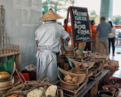 harris hotel gubeng_harris hotel_harris gubeng_harris surabaya_sweet seventeen_pesta ulang tahun_hotel harris dan pop!_hotel pop_pop hotel_hotel jawa timur_buffet murah_hotel buffet murah surabaya_buffet murah surabaya_certificate of excellence 2018_penghargaan tripadvisor_stylianos koureas_Heater Leisman_hotel harris surabaya_angkringan surabaya_tempat makan murah enak surabaya_kuliner surabaya_chippeido