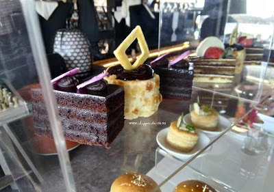 SEVENTEEN SKYVIEW RESTO & LOUNGE SURABAYA @ HARRISGUBENG : 9 + 1 NEW Menu Launching #tastemadeofseventeenlounge_SEVENTEENLOUNGE_SEVENTEEN_SEVENTEEN LOUNGE_HARRIS_HARRIS GUBENG_POP HOTEL_SURABAYA_KULINER_INDONESIA_KULINER SURABAYA_CONVENTIONS_FOOD GATHERING_FOODIE GATHERING_FOOD_FOOD BLOGGER_BLOGGER_BLOGGER SURABAYA_FOOD BLOGGER SURABAYA_DESSERT_SIRLOIN_TENDER_MEAT_KUMPUL FOODIES_TEMAN_FRIENDSHIP_GATHERING_TASTEMADEOFSEVENTEENLOUNGE_#TASTEMADEOFSEVENTEENLOUNGE_TASTEMADE_TASTE_MADE_TASTE MADE_FOOD TASTING_COBAIN MENU BARU_NEW_MENU BARU_NEW MENU_RAVIOLI_BRAISED OX-TOUNGE_BURGER_TRUFFLE BURGER_SIRLOIN_KANI_TEMPURA_JAPANESE_KOREAN_KANI TEMPURA_AFTERNOON TEA_HIGH TEA SEVENTEEN SKYVIEW RESTO & LOUNGE SURABAYA @ HARRISGUBENG : 9 + 1 NEW Menu Launching #tastemadeofseventeenlounge_SEVENTEENLOUNGE_SEVENTEEN_SEVENTEEN LOUNGE_HARRIS_HARRIS GUBENG_POP HOTEL_SURABAYA_KULINER_INDONESIA_KULINER SURABAYA_CONVENTIONS_FOOD GATHERING_FOODIE GATHERING_FOOD_FOOD BLOGGER_BLOGGER_BLOGGER SURABAYA_FOOD BLOGGER SURABAYA_DESSERT_SIRLOIN_TENDER_MEAT_KUMPUL FOODIES_TEMAN_FRIENDSHIP_GATHERING_TASTEMADEOFSEVENTEENLOUNGE_#TASTEMADEOFSEVENTEENLOUNGE_TASTEMADE_TASTE_MADE_TASTE MADE_FOOD TASTING_COBAIN MENU BARU_NEW_MENU BARU_NEW MENU_RAVIOLI_BRAISED OX-TOUNGE_BURGER_TRUFFLE BURGER_SIRLOIN_KANI_TEMPURA_JAPANESE_KOREAN_KANI TEMPURA_AFTERNOON TEA_HIGH TEA