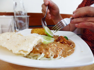 cafe_food_blogger_bioscoop_surabaya_klampis_coffee_quotes_qotd_ootd_cute_girl_smile_couple_bae_boo_boy_chippeido_diary_kuliner_indonesia_surabaya,engagement_engage_marry_ahok_jarot_presiden_buni_bumi_yani_risiq_riziek_rizieq_habib_novel_persatuan_perang_dunia_hot_cuisine_ramen_chicken_wings_wing_deal_java_dealjava_medan_original_ori_despicable_me_minion_doraemon_kungfu_panda_kung_fu_po_shifu_master_oogway_turtle_bumblebee_transformer_transform_transformers_robot_robokidz_jakarta_review_blogger_JKT_SUB_SERPONG_UTARA_AHOK