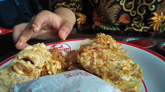 kfc,kfcsaltedeggchicken,mukbang,kfctelorasin,kfctelurasin,kfcsaltedegg,kfccheese,kfccoklat,kfcrecipes,resepayamkfc,resepayamtelorasin,resepsaltedeggchicken,saltedegg,chicken,food,review,indonesia,ayomakan,enjoyaja,ciamik,indonesianfoods,spicyfoods,wisatakuliner,kulinerpedas,makanenak,tanboykun,ayamgoreng,rasabaru,realita,ekspetasi,rasa,telorasin,reviewjujur,foodie,foodblogger,vlogger,cheese,masak,mcd,generasimicin,msg