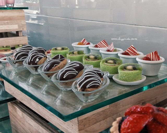 harris hotel gubeng_harris hotel_harris gubeng_harris surabaya_sweet seventeen_pesta ulang tahun_hotel harris dan pop!_hotel pop_pop hotel_hotel jawa timur_buffet murah_hotel buffet murah surabaya_buffet murah surabaya_certificate of excellence 2018_penghargaan tripadvisor_stylianos koureas_Heater Leisman_hotel harris surabaya_angkringan surabaya_tempat makan murah enak surabaya_kuliner surabaya_chippeido