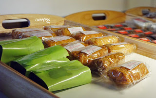 chippeido,grand opening rasa lokal, rasa lokal di surabaya,2nd outlet rasa lokal, blue blood moon,sambal korek merah, sambal korek ijo, chelsea olivia,glenn alinskie,rio motret,kuliner artis,jajanan artis,kuliner surabaya artis